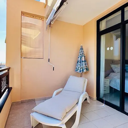 Sunset Apart, Large Terrace, Pool, Location! Appartement