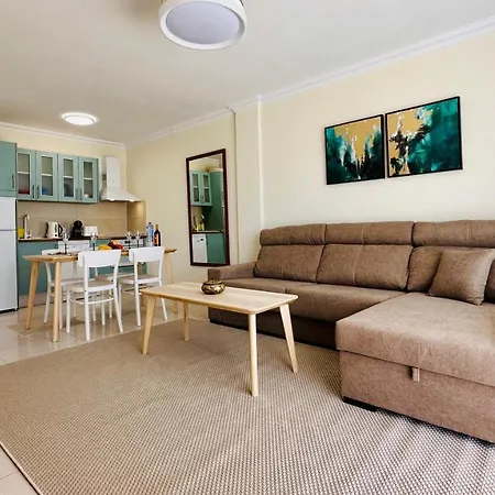 アパート Sunset Apart, Large Terrace, Pool, Location! プエルト・デ・サンティアゴ